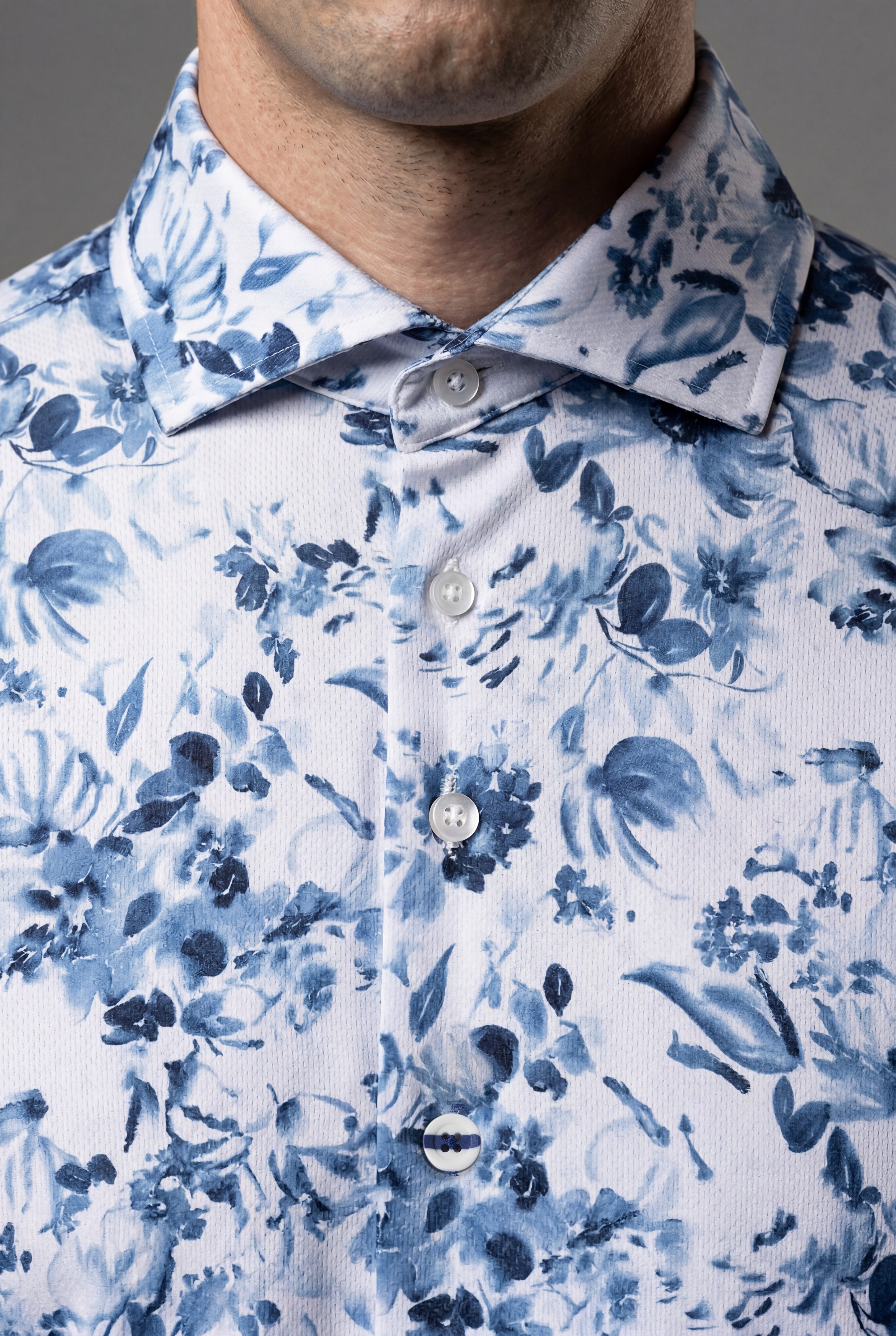 La chemise Étienne-Marie Beau-fils - bouton signature